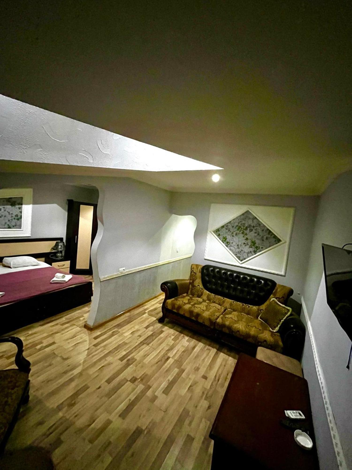 B&B Europa Hotel Kutaiszi Kültér fotó